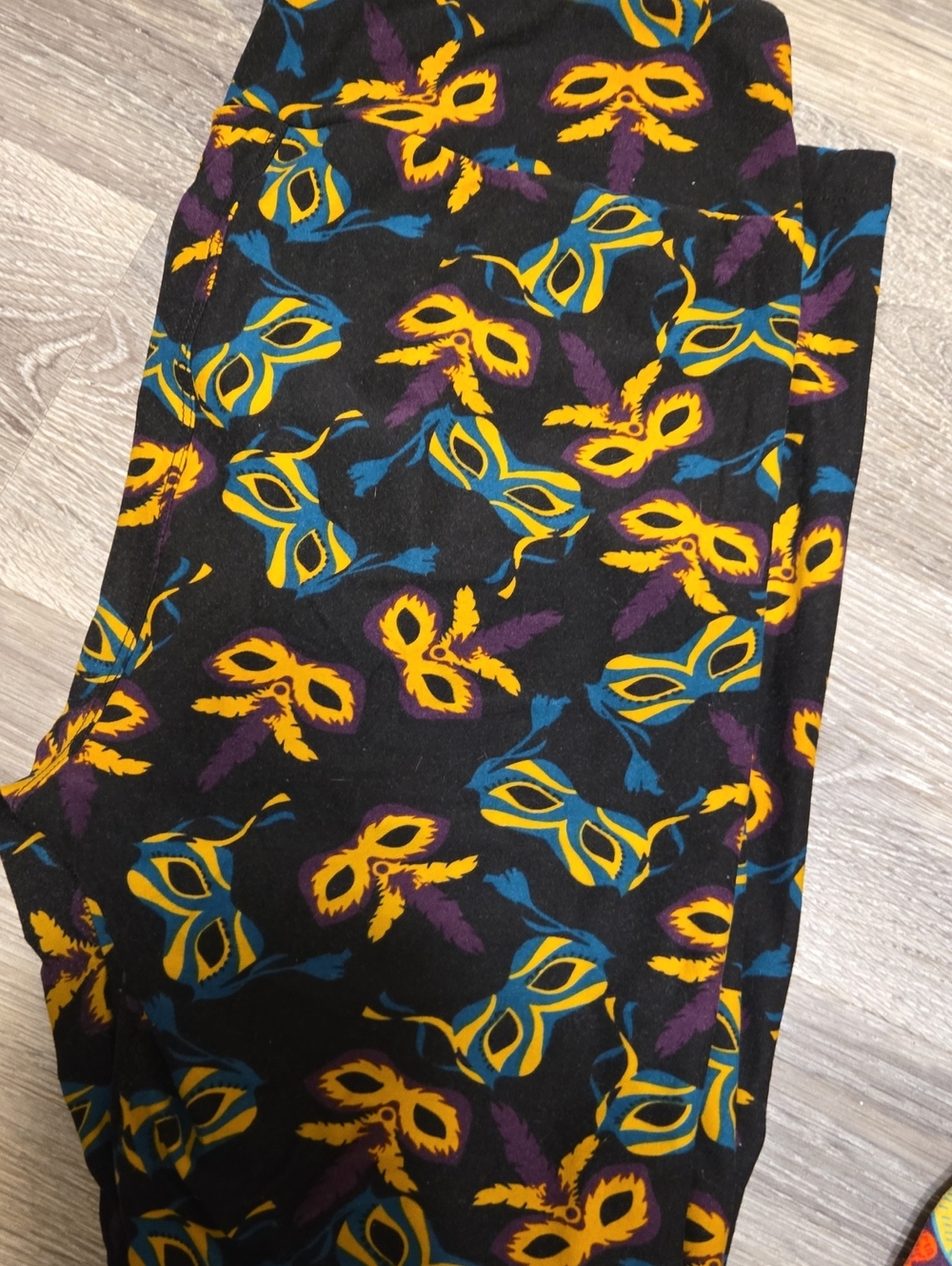 Lot Of 5 Lularoe Tall & Curvy Leggings - Picture 4 of 6
